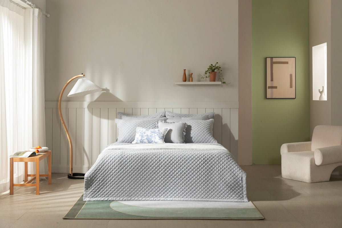 DANJAM diamond modal in Gray [color:Gray]