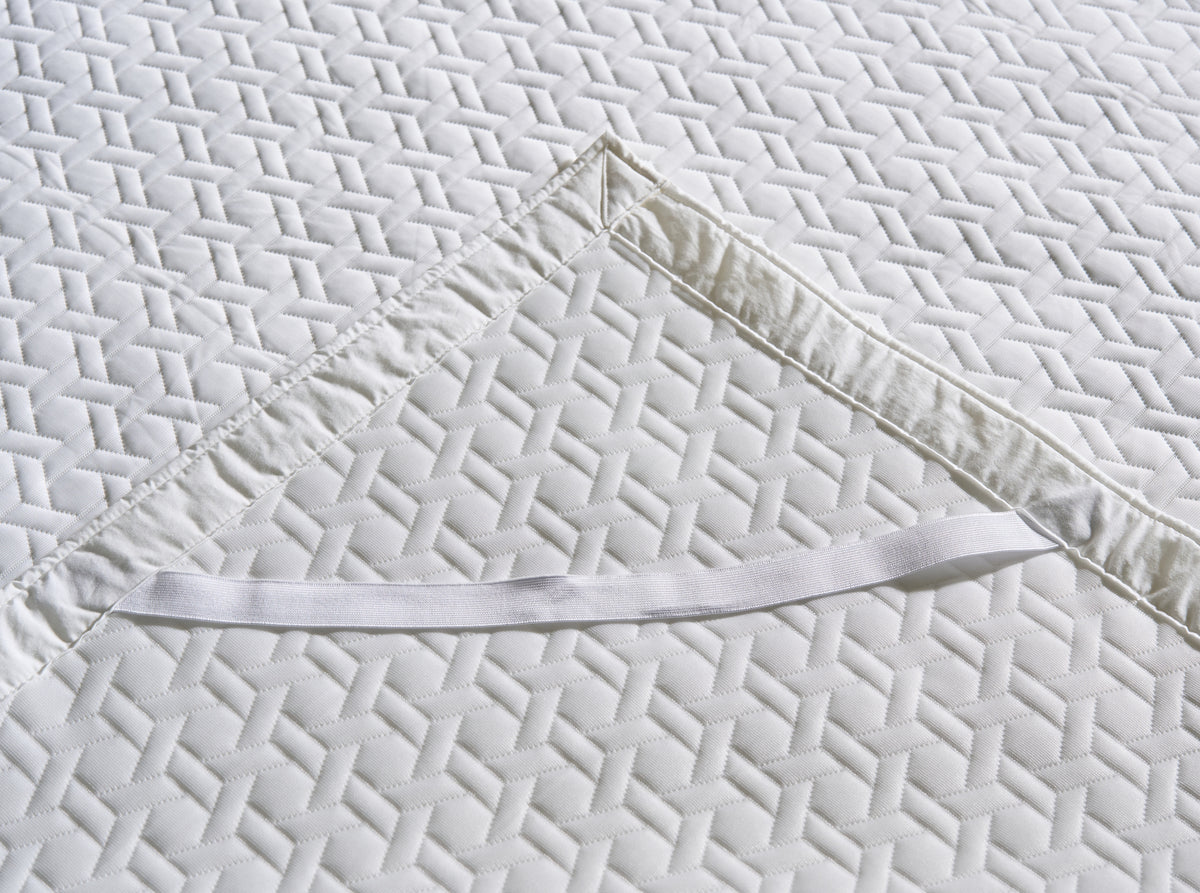 DANJAM duralon in White — detail 1