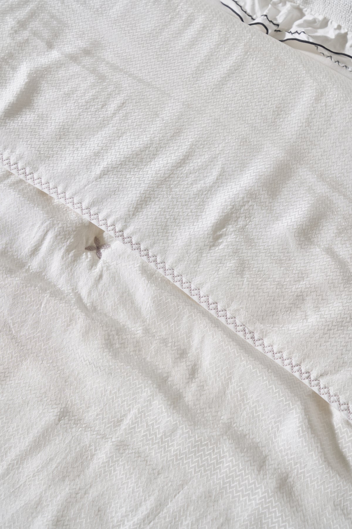 DANJAM luna rayon in White — detail 1