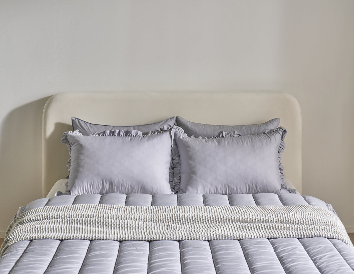 DANJAM macaron in Gray [color:Gray]